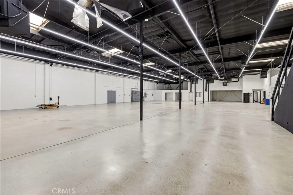 Additional image 75 of 25230 Avenue Stanford, Valencia, CA 91355