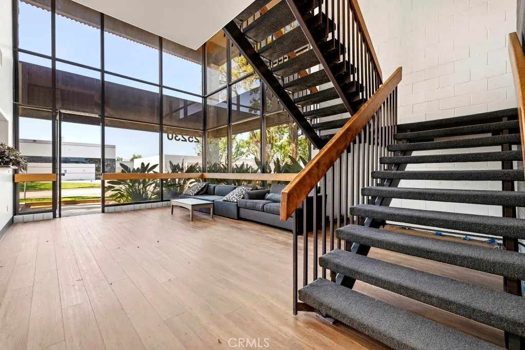 Additional image 69 of 25230 Avenue Stanford, Valencia, CA 91355