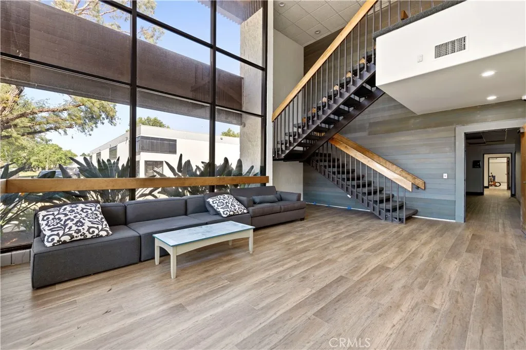 Additional image 53 of 25230 Avenue Stanford, Valencia, CA 91355