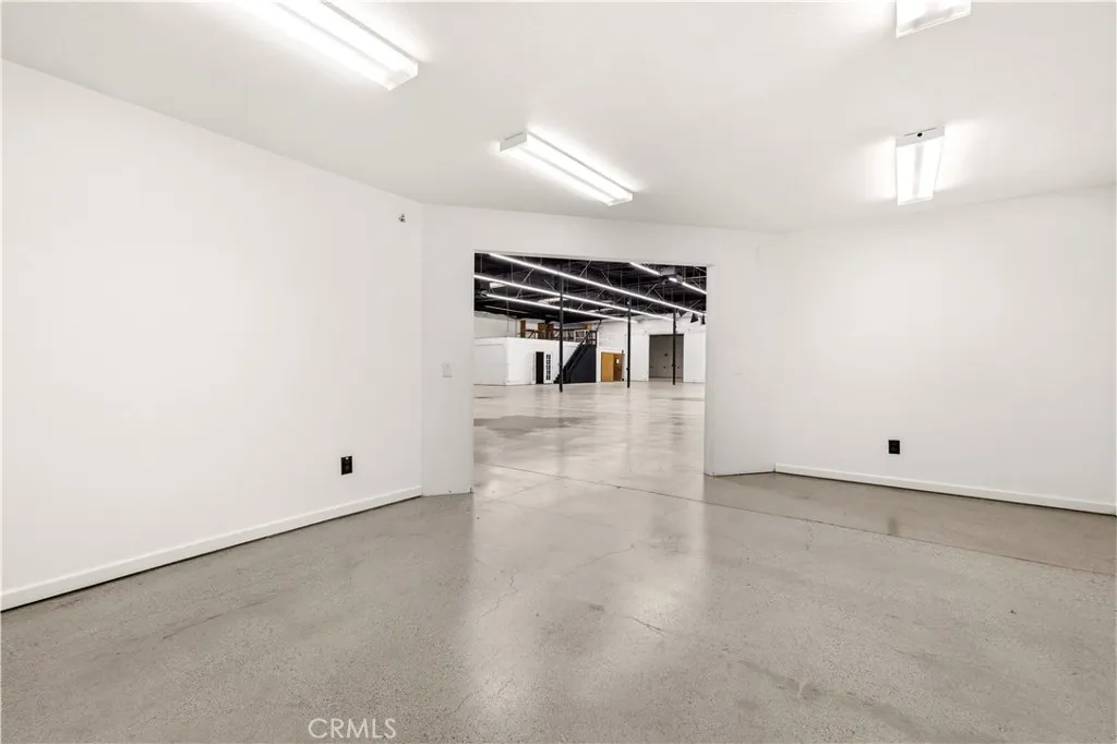 Additional image 38 of 25230 Avenue Stanford, Valencia, CA 91355