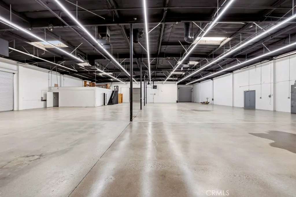 Additional image 70 of 25230 Avenue Stanford, Valencia, CA 91355