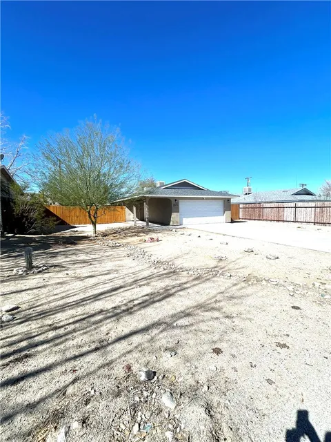 6928 Estrella Avenue, 29 Palms, CA MLS: JT25041814