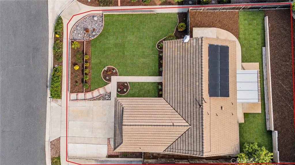 620 Gagnon Cir, Corona, CA 92882