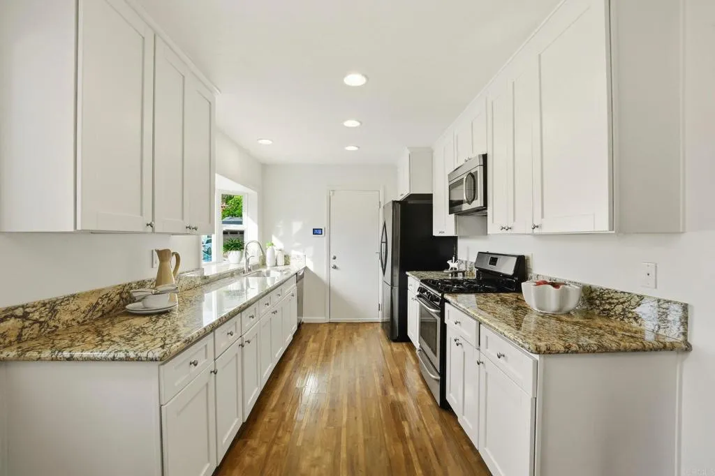 Additional image 57 of 7416 Rowena Street, San Diego, CA 92119