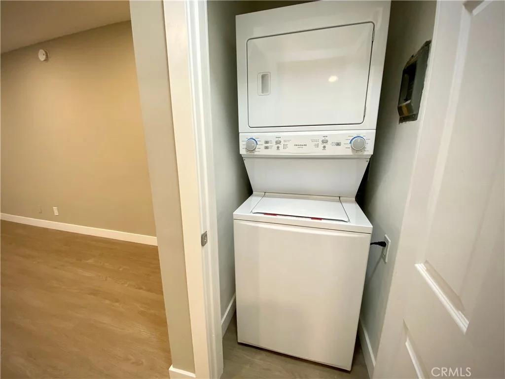919 E Acacia Avenue Unit F, Glendale, CA 91205
