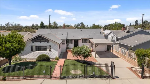 7045 Varna Avenue, North Hollywood, CA 91605 - MLS#: OC25105363