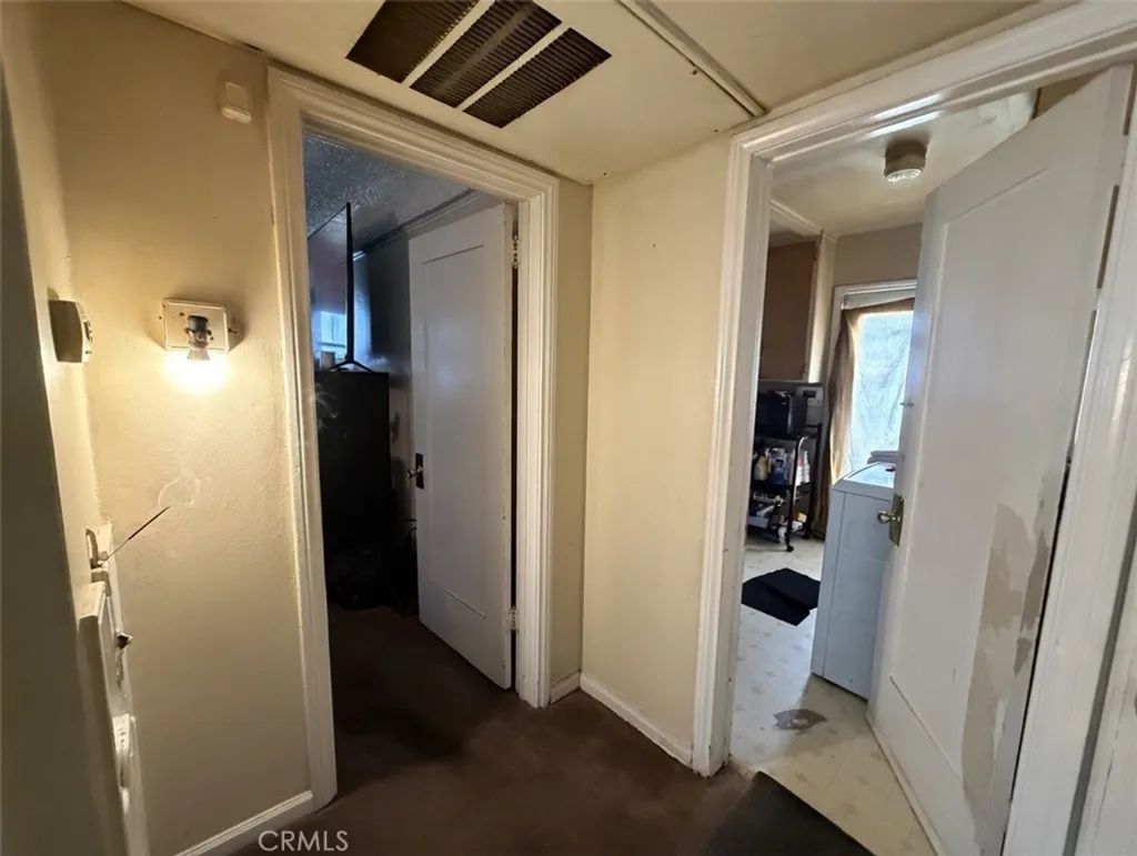 Additional image 13 of 1324 W 101st St, Los Angeles, CA 90044