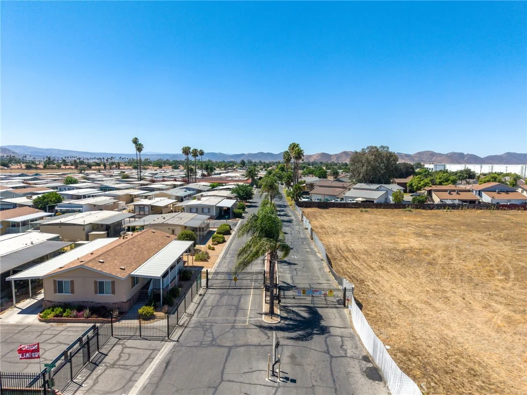 2205 W Acacia Ave Unit 125, Hemet, CA 92545