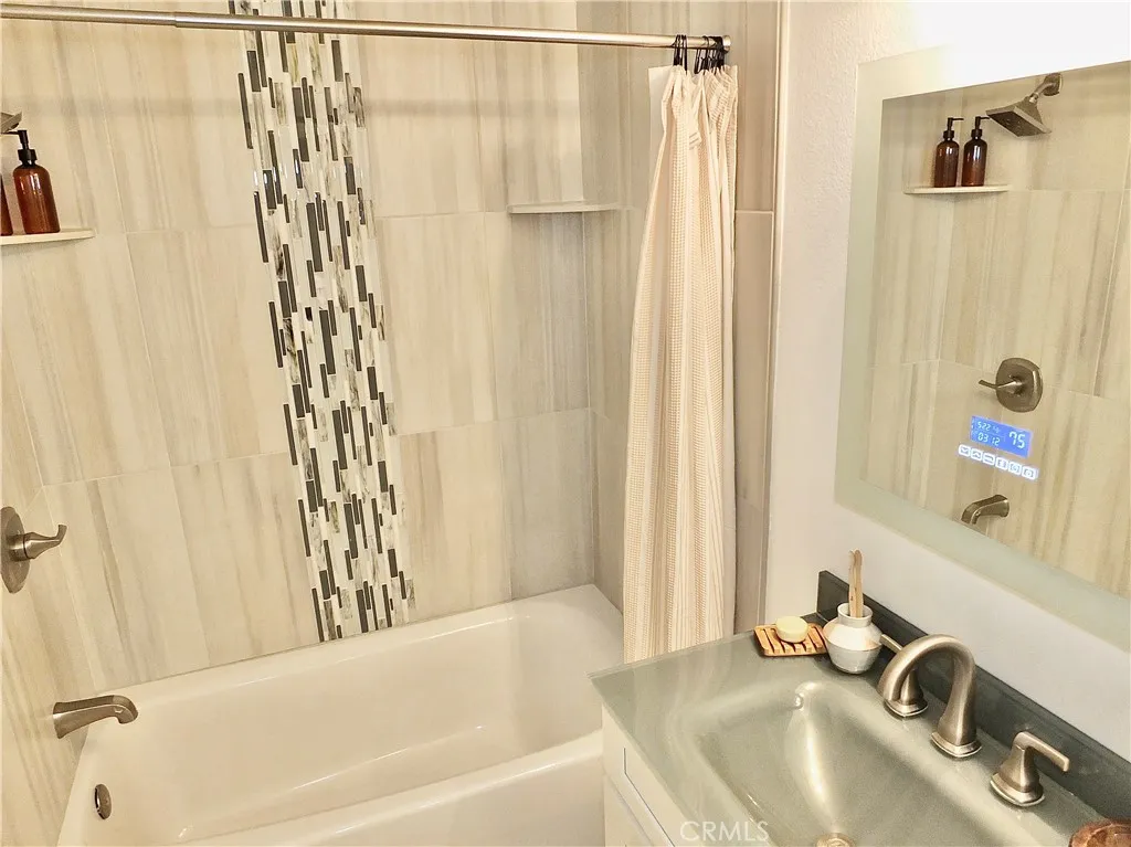 Additional image 47 of 36 Corona Avenue Unit A, Long Beach, CA 90803