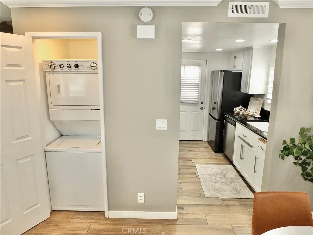 Additional image 49 of 36 Corona Avenue Unit A, Long Beach, CA 90803