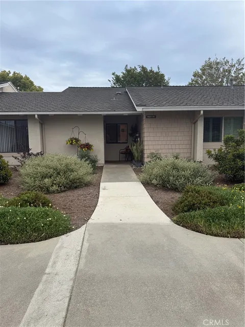 8566 Fallbrook Circle Unit C704B, Huntington Beach, CA MLS: OC25084864