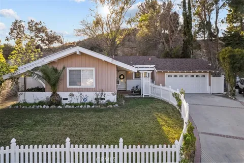 17166 Midwood Drive, Granada Hills, CA MLS: SR25043033