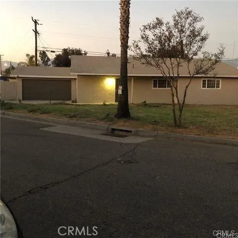 1298 W 23rd Street, San Bernardino, CA MLS: CV25000377