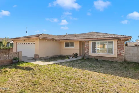 4241 Hamilton Avenue, Oxnard, CA MLS: V1-29817