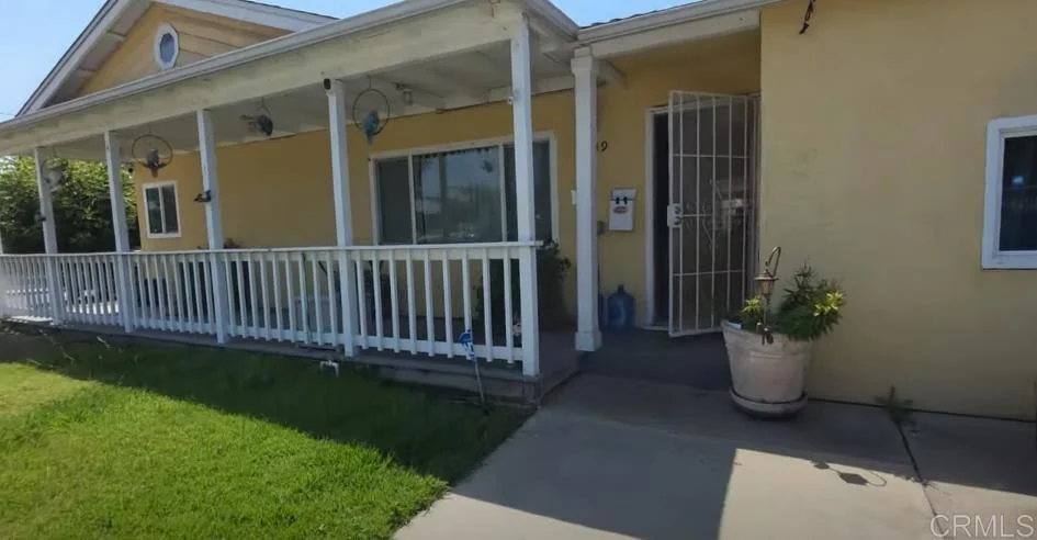 9249 Manor Drive, La Mesa, CA 91942 photo 2
