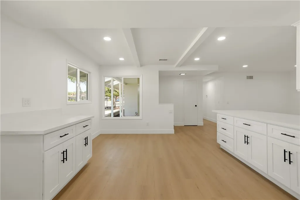 Additional image 8 of 384 W 7th St, Upland, CA 91786