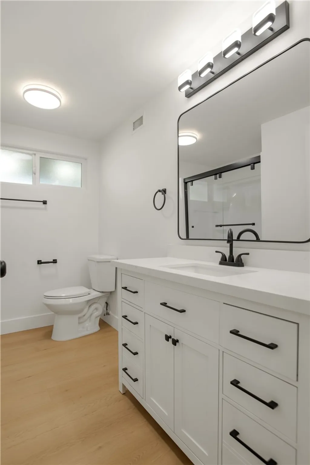 Additional image 18 of 384 W 7th St, Upland, CA 91786