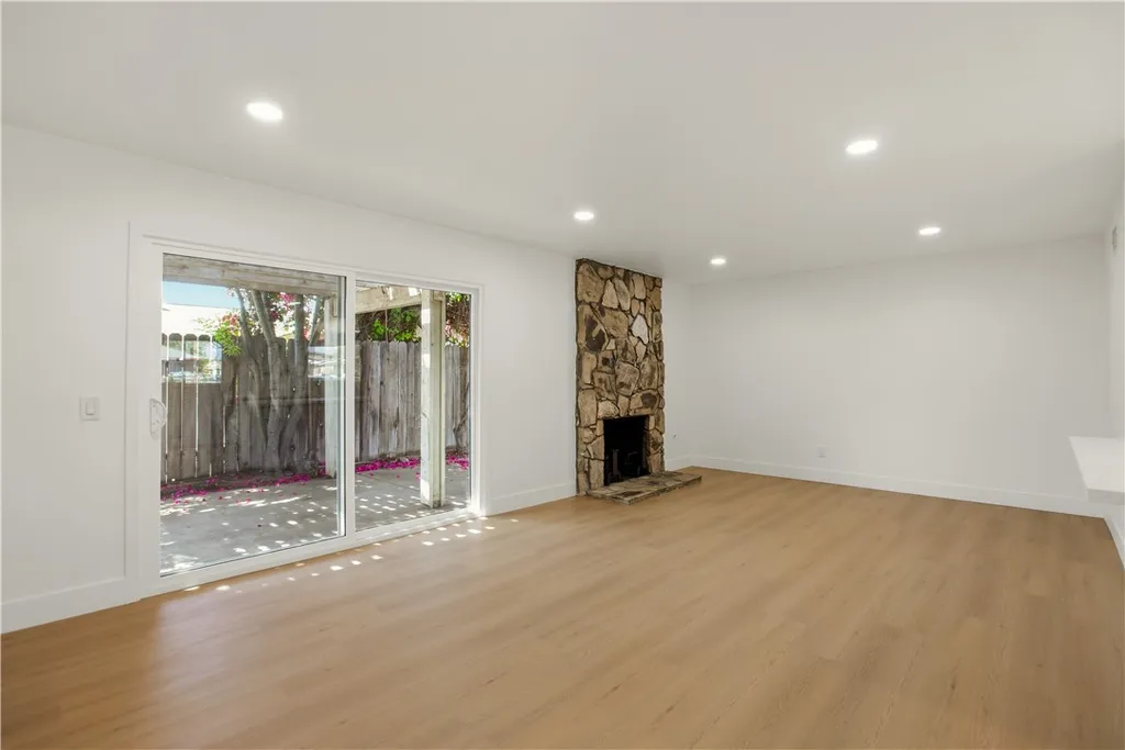 Additional image 16 of 384 W 7th St, Upland, CA 91786