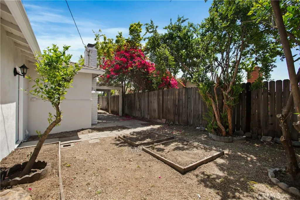 Additional image 32 of 384 W 7th St, Upland, CA 91786