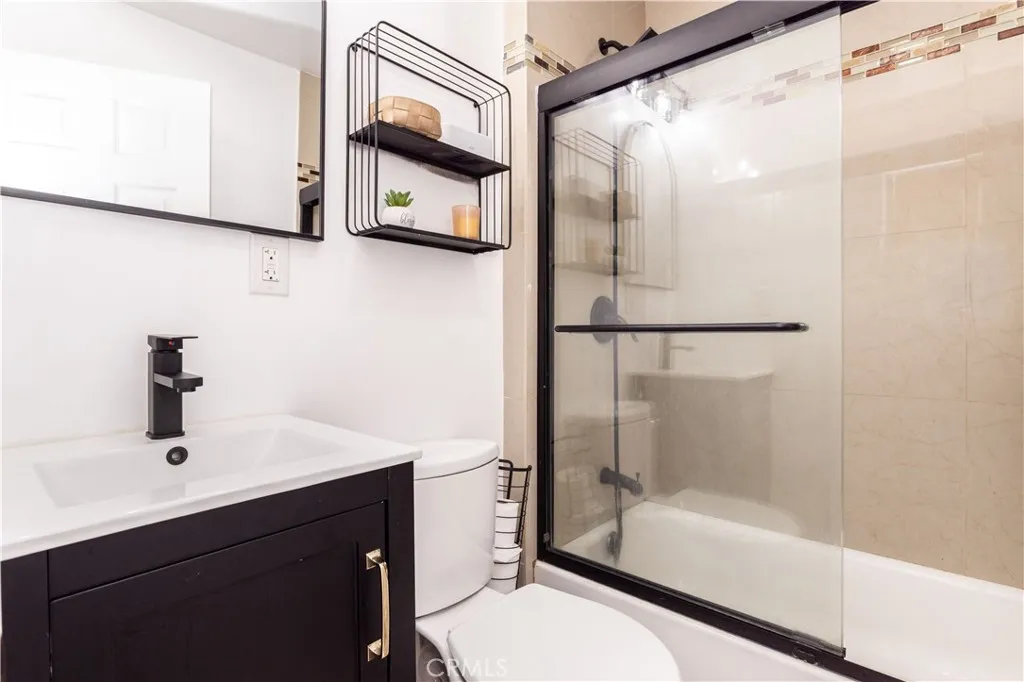 Additional image 66 of 17554 Doric Street, Granada Hills, CA 91344