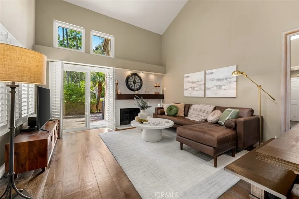 Additional image 31 of 71 Corsica Dr, Newport Beach, CA 92660