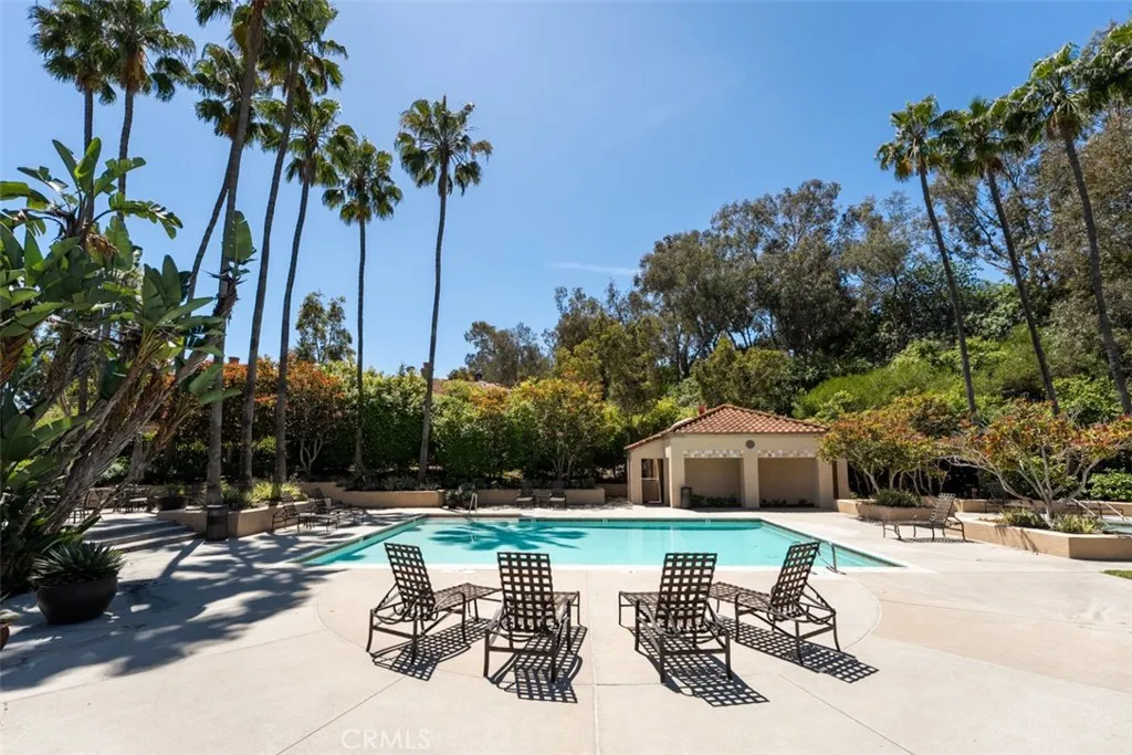 Additional image 3 of 71 Corsica Dr, Newport Beach, CA 92660