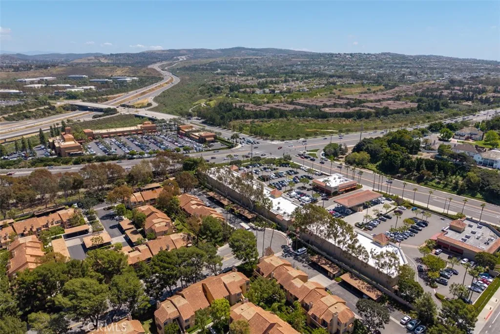 Additional image 52 of 71 Corsica Dr, Newport Beach, CA 92660