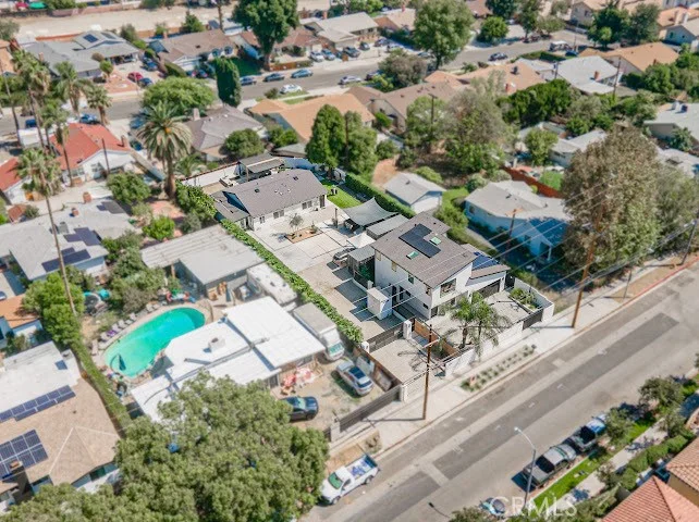 9242 Lemona Ave, North Hills, CA 91343