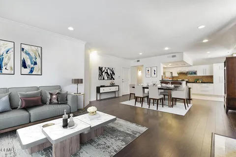 13920 Moorpark Street, Sherman Oaks, CA MLS: V1-28581