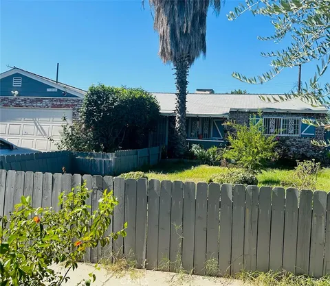 MLS: SR23184911