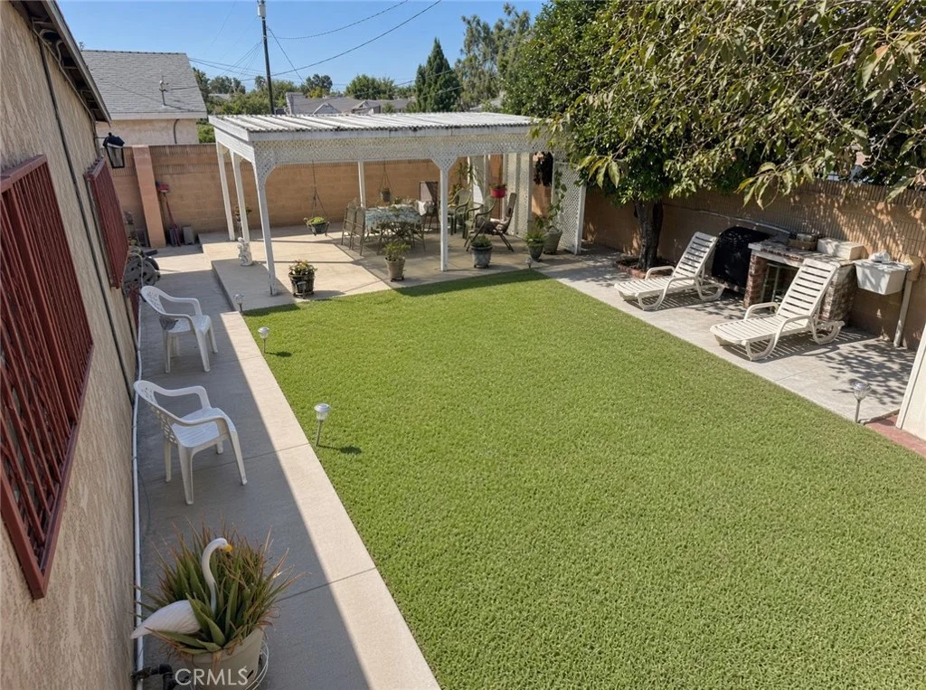 21007 Violeta Ave, Lakewood, CA 90715