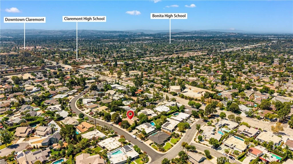 2275 N La Paz Dr, Claremont, CA 91711