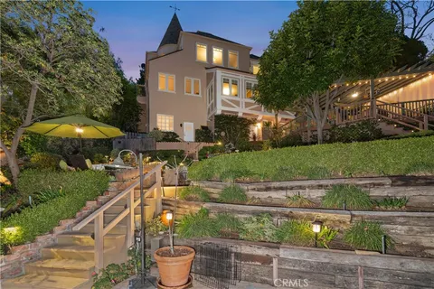 14559 Round Valley Drive, Sherman Oaks, CA MLS: SR25090655