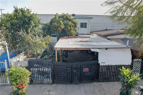 1726 E 47th Street, Los Angeles, CA 90058 - MLS#: DW25043871