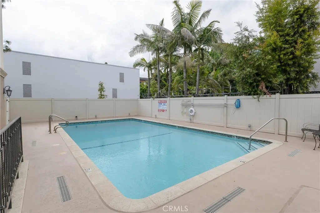 Additional image 75 of 15344 Weddington Street Unit 102, Sherman Oaks, CA 91411