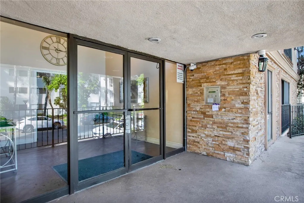 Additional image 47 of 15344 Weddington Street Unit 102, Sherman Oaks, CA 91411