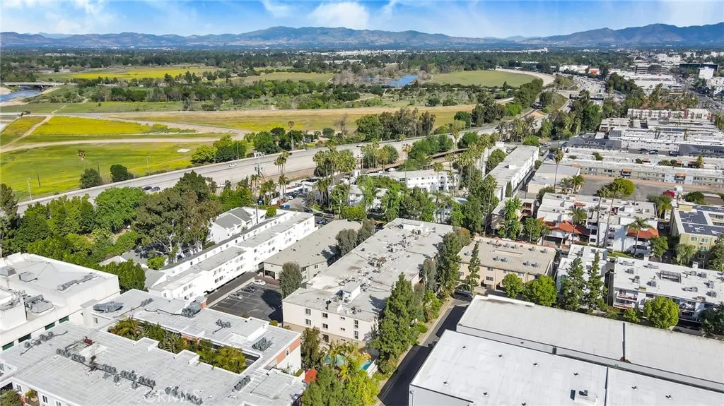 Additional image 85 of 15344 Weddington Street Unit 102, Sherman Oaks, CA 91411