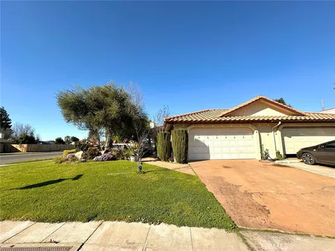 2525 Driftwood Drive, Madera, CA MLS: MD25052433