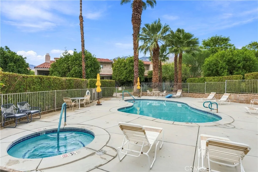 182 E Paseo Florido, Palm Springs, CA 92262