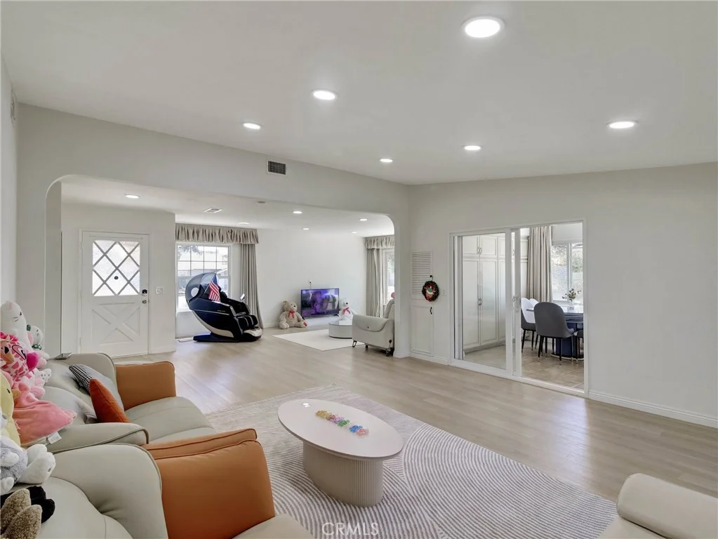 1101 S 5th Ave, Arcadia, CA 91006 photo 3