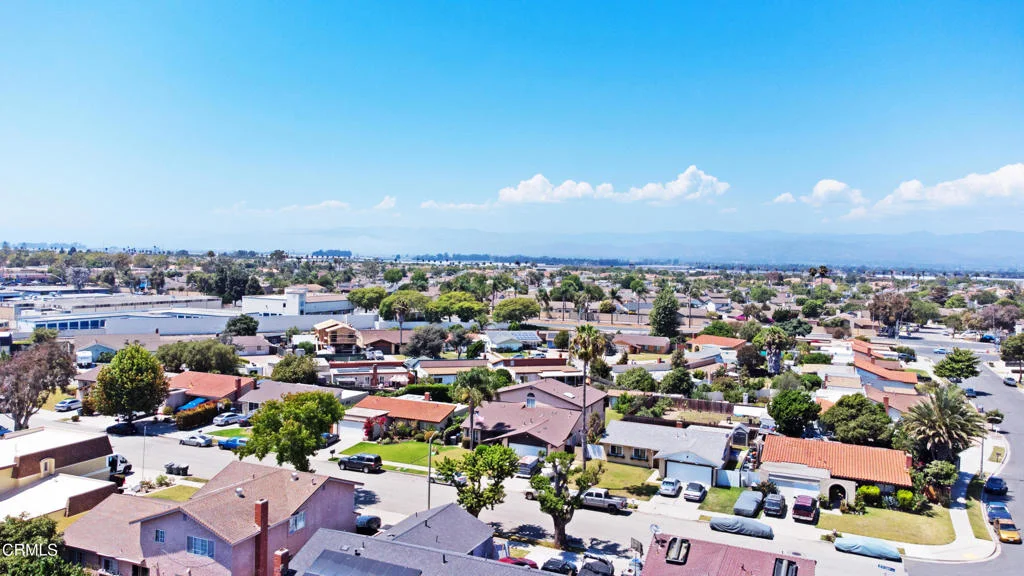 2401 El Portal Way, Oxnard, CA 93035