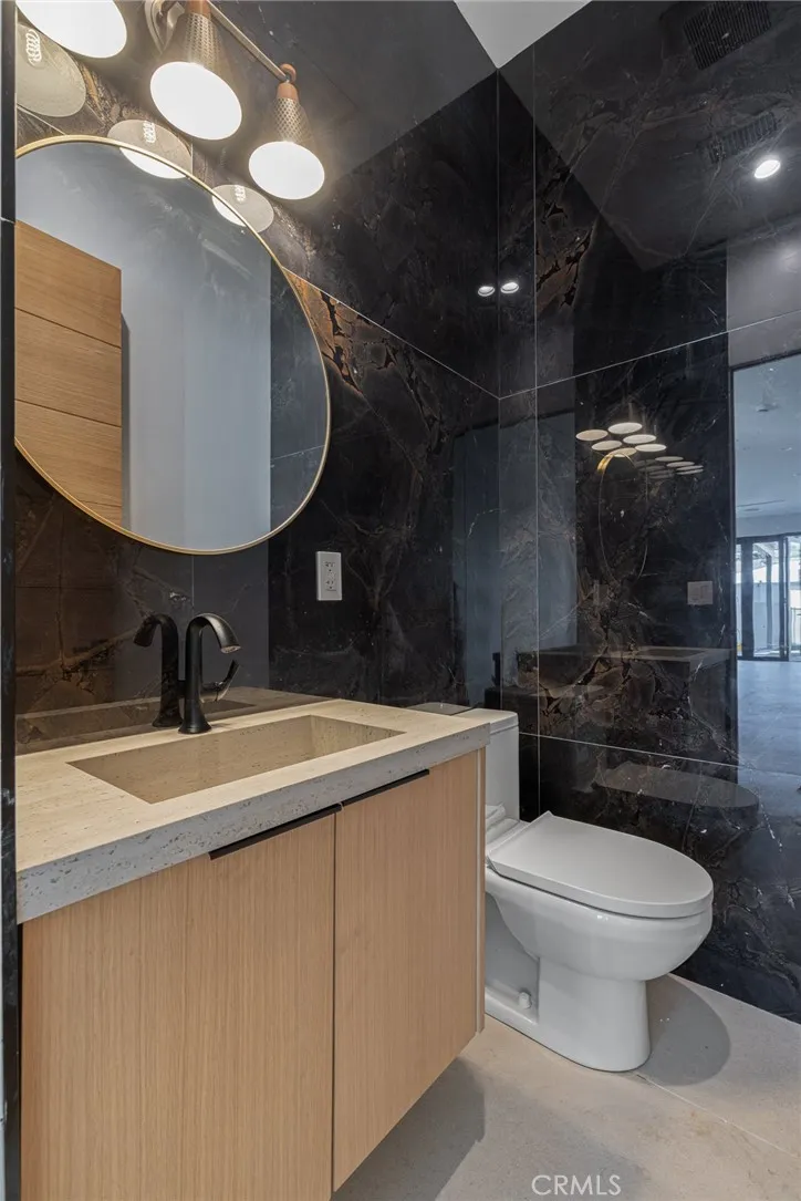 Additional image 37 of 19539 Mobile Street, Reseda, CA 91335