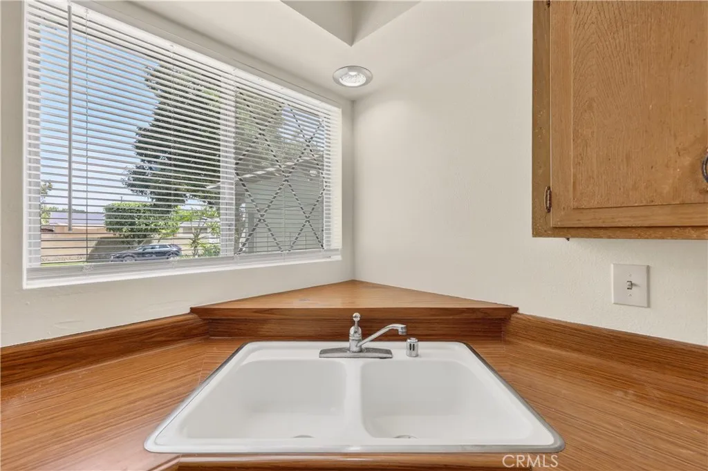 Additional image 50 of 21215 Pontine Ave, Carson, CA 90745