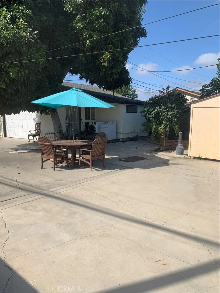 12358 214th St, Hawaiian Gardens, CA 90716