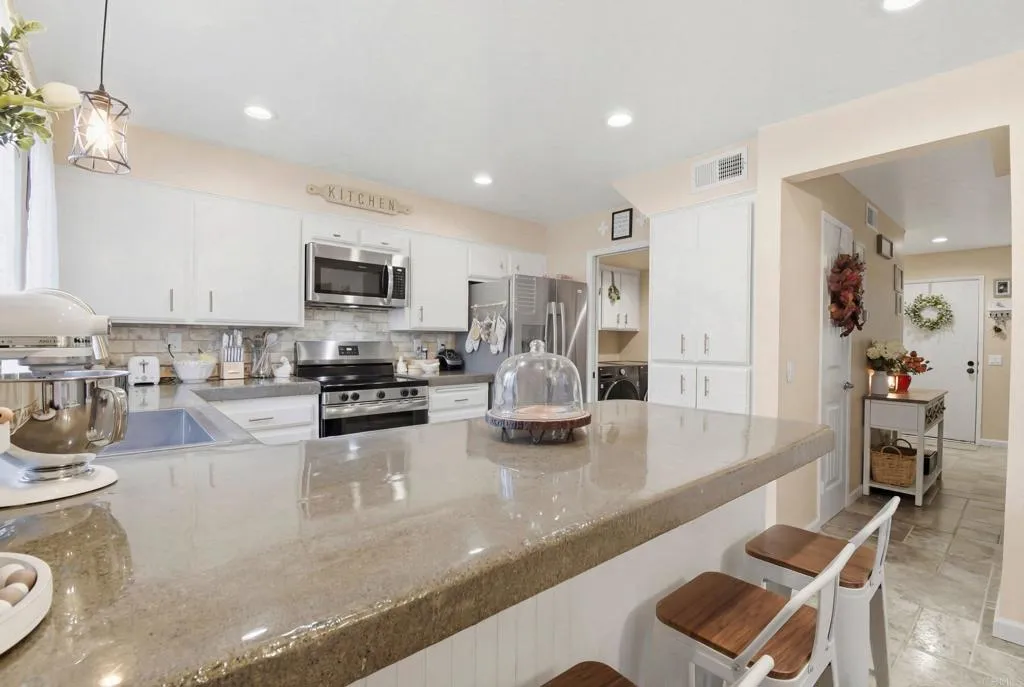 Additional image 8 of 1988 Arnold Way, Alpine, CA 91901