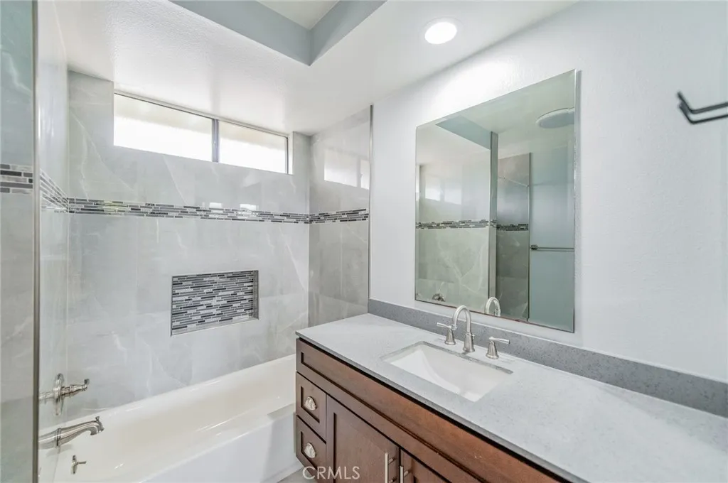 Additional image 21 of 3 Park, Irvine, CA 92604