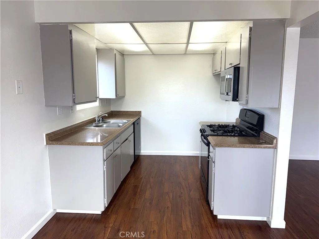 Additional image 3 of 16682 Algonquin St, Huntington Beach, CA 92649