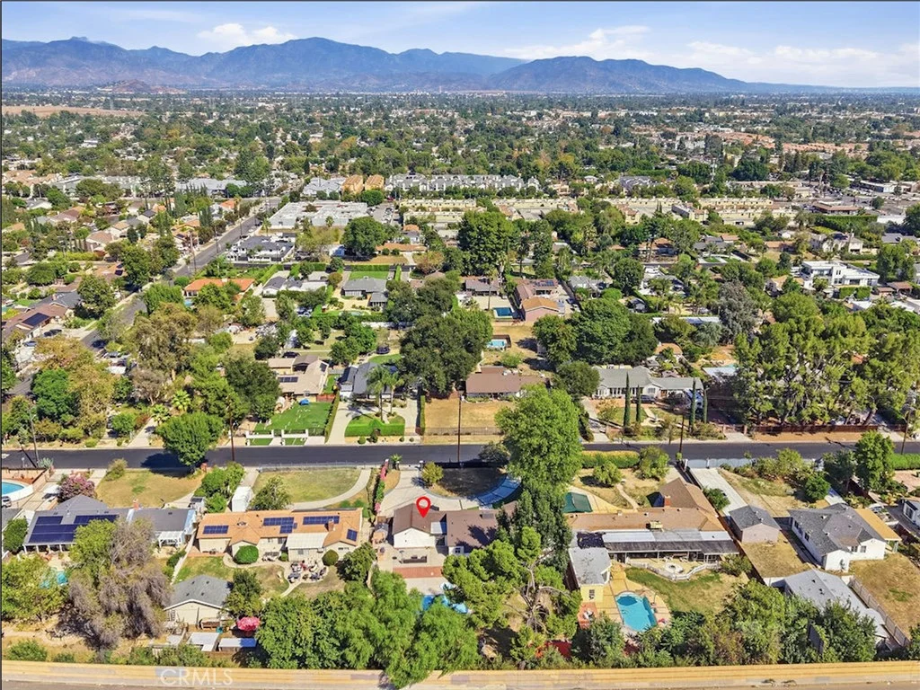 9625 Orion Avenue, North Hills, CA 91343