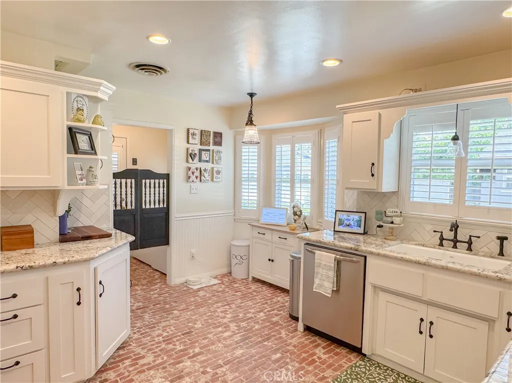Additional image 63 of 2505 Cedar St, Bakersfield, CA 93301