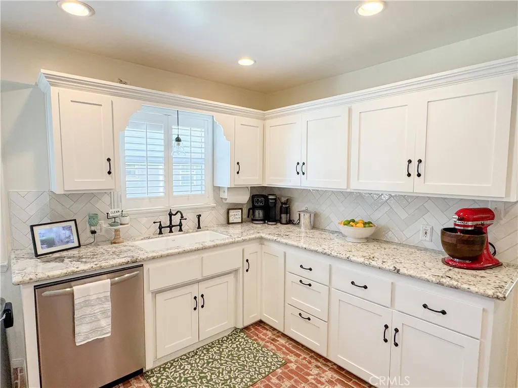 Additional image 57 of 2505 Cedar St, Bakersfield, CA 93301